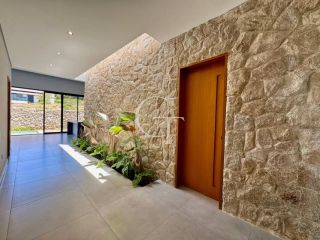 Casa Nova com 3 Suítes e Piscina no Condomínio Alphaville Itu