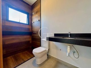 Casa Nova com 3 Suítes e Piscina no Condomínio Alphaville Itu