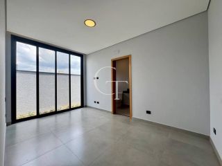 Casa Nova e Moderna com Piscina e 3 Suítes no Condomínio Alphaville Castelo Itu