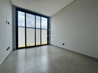 Casa Nova e Moderna com Piscina e 3 Suítes no Condomínio Alphaville Castelo Itu