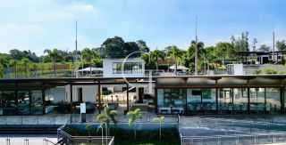 Casa Nova e Moderna com Piscina e 3 Suítes no Condomínio Alphaville Castelo Itu