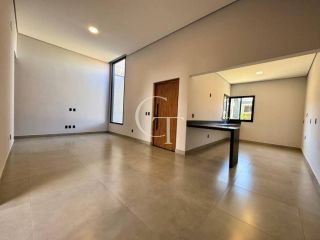 Casa Térrea Moderna com Espaço Gourmet no Condomínio Park Gran Reserve Indaiatuba