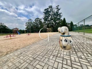 Chácara com Piscina no Condomínio Santa Inês em Itu