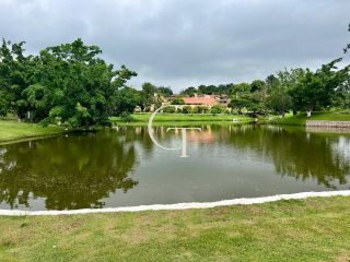 Chácara com Piscina no Condomínio Santa Inês em Itu