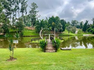 Chácara com Piscina no Condomínio Santa Inês em Itu