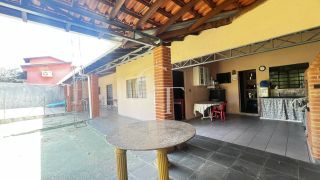 Chácara com Piscina no Condomínio Santa Inês em Itu