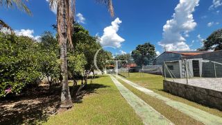 Chácara com Piscina no Condomínio Santa Inês em Itu