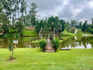 Chácara com Piscina no Condomínio Santa Inês em Itu