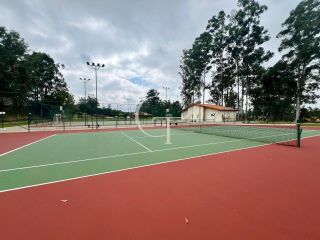 Chácara com Piscina no Condomínio Santa Inês em Itu