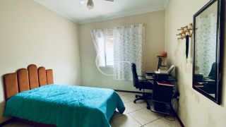 Casa de Condomínio térrea com 3 suítes, piscina R$1.060.000