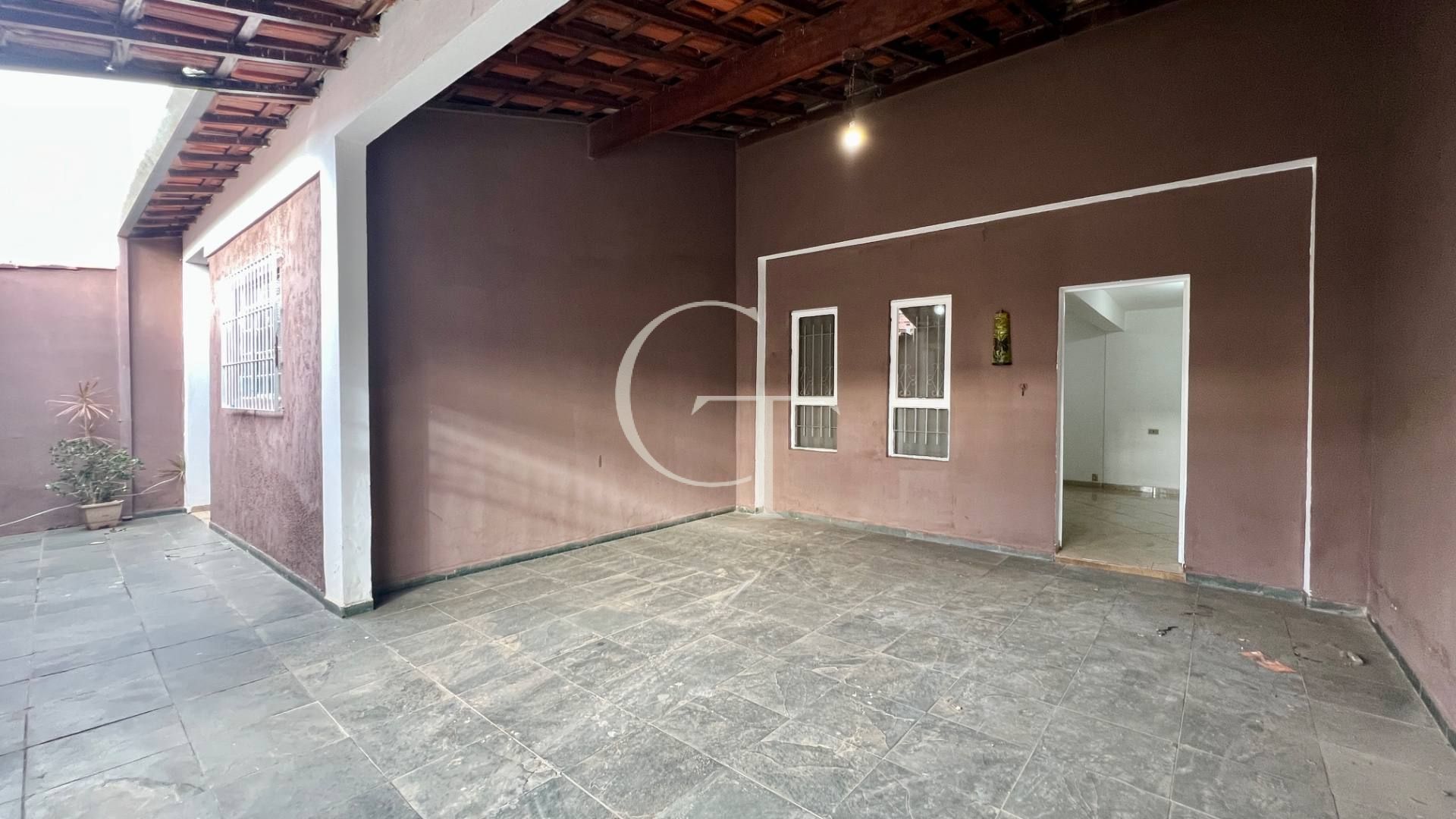 Casa com Suíte e churrasqueira á Venda no São Judas em Itu