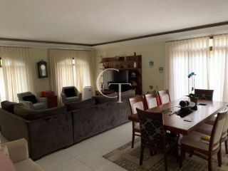 A casa a venda no Condomínio Portal de Itu I