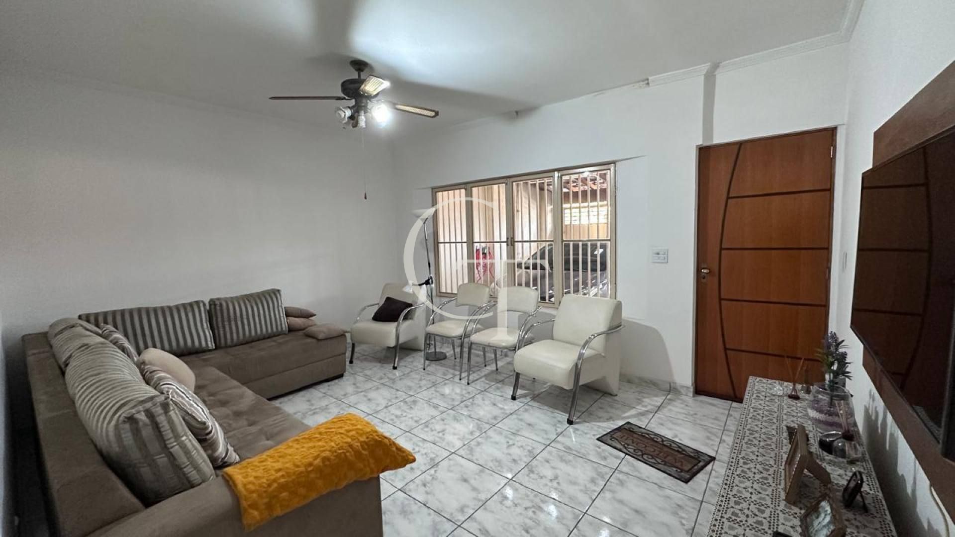 Casa Para Vender com 3 quartos 01 suítes no bairro Centro em Itu