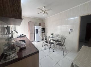 Casa Para Vender com 3 quartos 01 suítes no bairro Centro em Itu