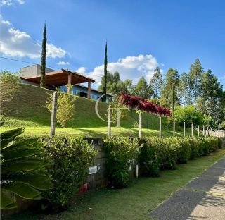 Chácara Para Vender com 04 quartos 02 suítes no Condomínio Terras Di Leonardi em Itu