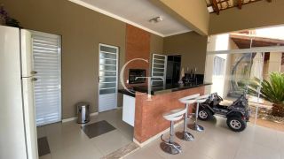 Chácara Mobiliada Para venda ou locação com 03 suítes no Condomínio Terras Di Leonardi em Itu