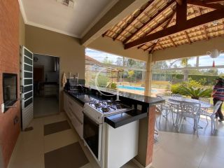 Chácara Mobiliada Para venda ou locação com 03 suítes no Condomínio Terras Di Leonardi em Itu