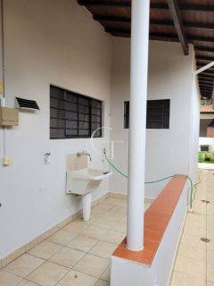 Casa na Vila Cleto com Piscina