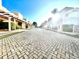 Casa de Condomínio Para Alugar com 03 quartos 01 suítes no bairro Pinheirinho em Itu