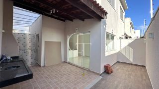 Casa de Condomínio Para Alugar com 03 quartos 01 suítes no bairro Pinheirinho em Itu