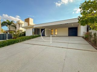 Casa térrea de luxo com 5 suítes e piscina no Condomínio Xapada Parque em Itu