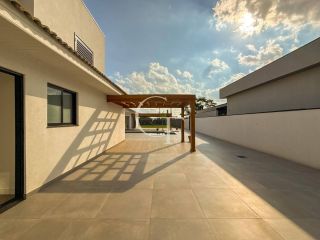 Casa térrea de luxo com 5 suítes e piscina no Condomínio Xapada Parque em Itu