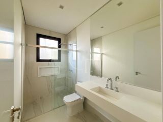 Casa térrea de luxo com 5 suítes e piscina no Condomínio Xapada Parque em Itu