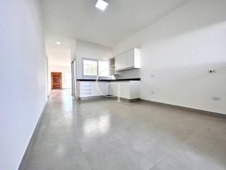 Casa térrea com três suítes e quintal amplo para locação no Condomínio Garden Ville