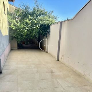 Casa Reformada à Venda em Itu | Vila Gardiman | 2 Dormitórios, Suíte com Closet, Área Gourmet e Permuta