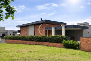 Casa Térrea de Alto Padrão no Condomínio UNA – Itu | 3 Dormitórios, Conceito Aberto e Área Gourmet