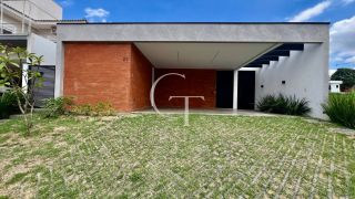 Casa Térrea Moderna no Condomínio Reserva Saint Paul Itu com piscina e spa aquecidos