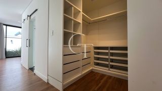 Casa Térrea Moderna no Condomínio Reserva Saint Paul Itu com piscina e spa aquecidos