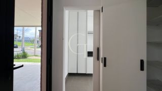 Casa Térrea Moderna no Condomínio Reserva Saint Paul Itu com piscina e spa aquecidos