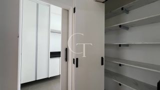 Casa Térrea Moderna no Condomínio Reserva Saint Paul Itu com piscina e spa aquecidos