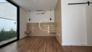 Casa Térrea Moderna no Condomínio Reserva Saint Paul Itu com piscina e spa aquecidos