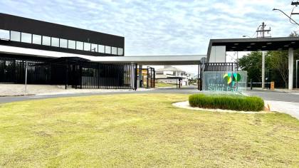 Casa Térrea Moderna no Condomínio Reserva Saint Paul Itu com piscina e spa aquecidos