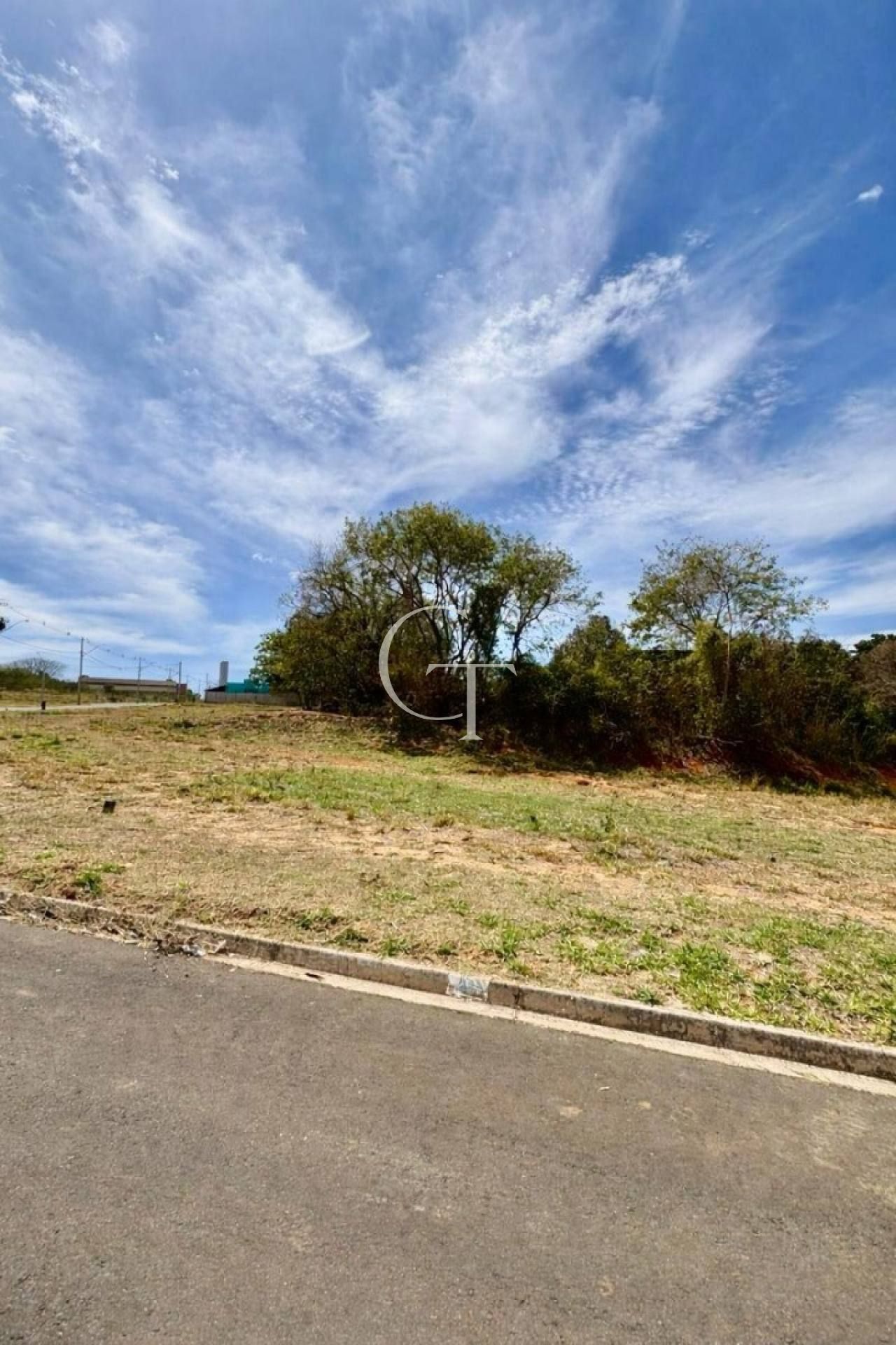 Terreno Plano, Rua sem saída no Jardim Monte Rei - Cruz das Almas, Itu- Documentação ok
