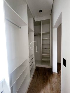 Casa à Venda no Condomínio Portal dos Bandeirantes em Salto