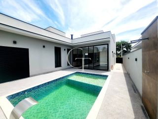 Casa à Venda no Condomínio Portal dos Bandeirantes em Salto