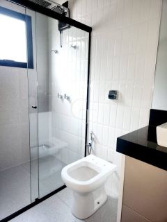 Casa à Venda no Condomínio Portal dos Bandeirantes em Salto