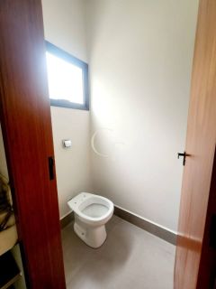 Casa à Venda no Condomínio Portal dos Bandeirantes em Salto