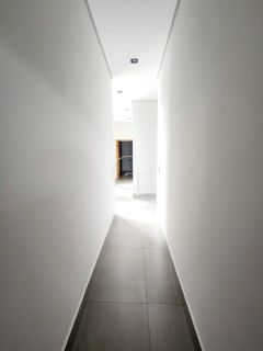 Casa à Venda no Condomínio Portal dos Bandeirantes em Salto