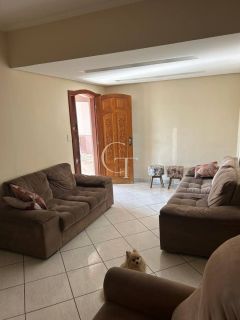 Casa ampla à Venda com Espaço Gourmet e 3 Dormitórios no N. S. do Monte Serrat – Salto SP