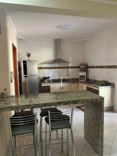 Casa ampla à Venda com Espaço Gourmet e 3 Dormitórios no N. S. do Monte Serrat – Salto SP