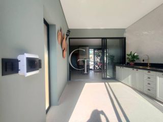 Casa Térrea Mobiliada à Venda no Condomínio Una em Itu