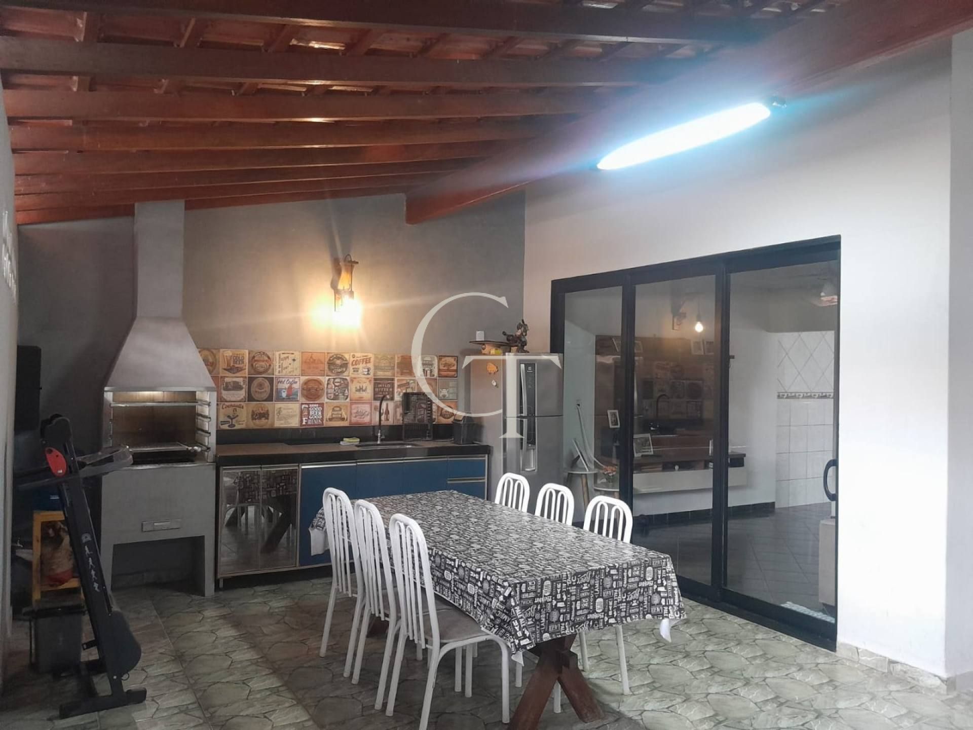 Casa Térrea à Venda com Espaço Gourmet no Santa Marta em Salto SP