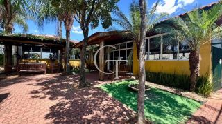 Casa para Aluguel com Piscina, 3 Suítes, Área Gourmet  no Condomínio Reserva Parque do Varvito