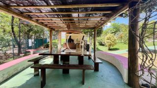 Casa para Aluguel com Piscina, 3 Suítes, Área Gourmet  no Condomínio Reserva Parque do Varvito