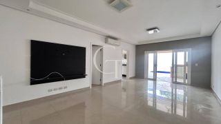 Casa para Aluguel com Piscina, 3 Suítes, Área Gourmet  no Condomínio Reserva Parque do Varvito