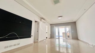 Casa para Aluguel com Piscina, 3 Suítes, Área Gourmet  no Condomínio Reserva Parque do Varvito